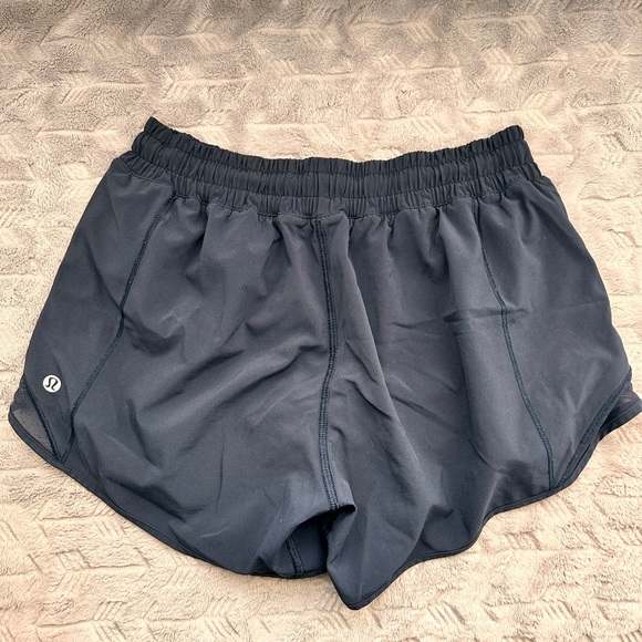 Lulu Hotty Hot Navy Shorts - Picture 2 of 4